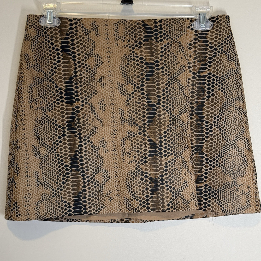House of Harlow 1960 Mini Skirt Medium Vegan Tan Leather Snake Print Lined NWOT
